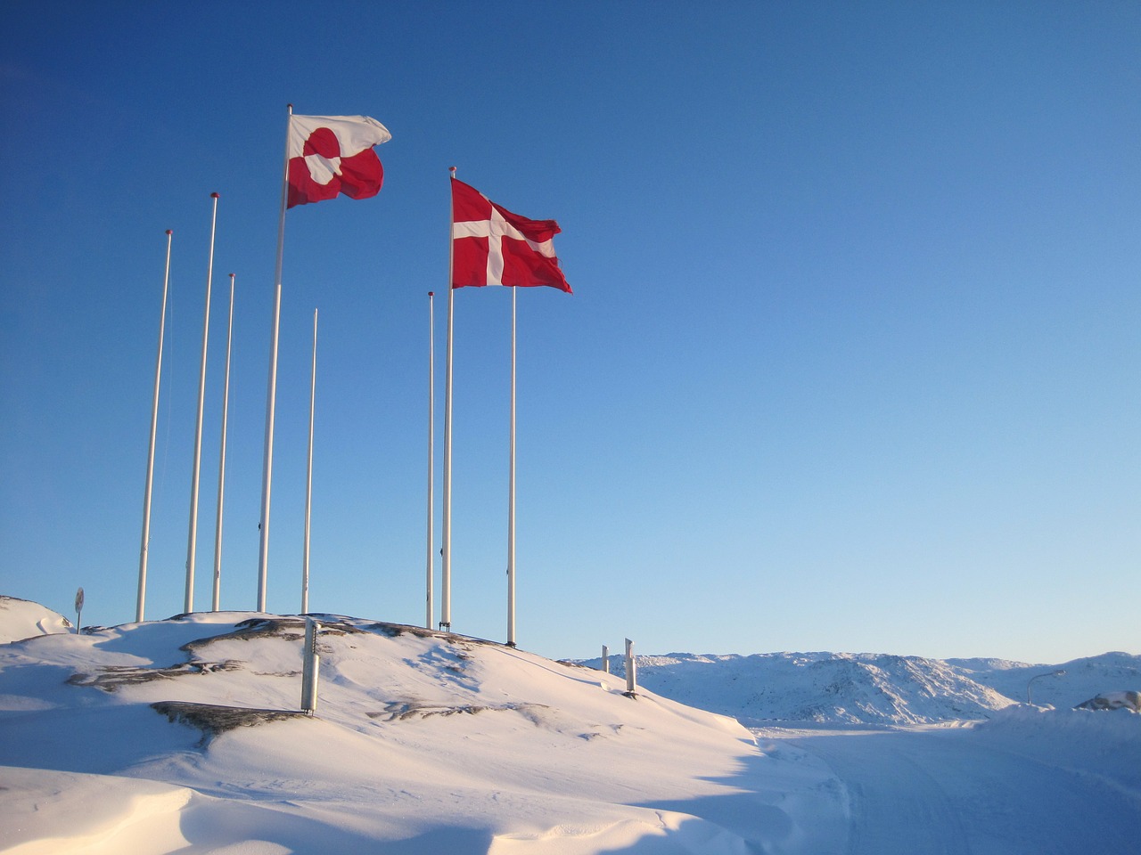 Keir Starmer: Only Greenland and Denmark should decide the future of Greenland