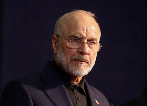 خاتمی، رهبر سابق ایران، درخواست ها برای درگیری با آمریکا را رد کرد، زیرا رهبری ایران به دنبال نظم جدید امنیتی منطقه ای است.