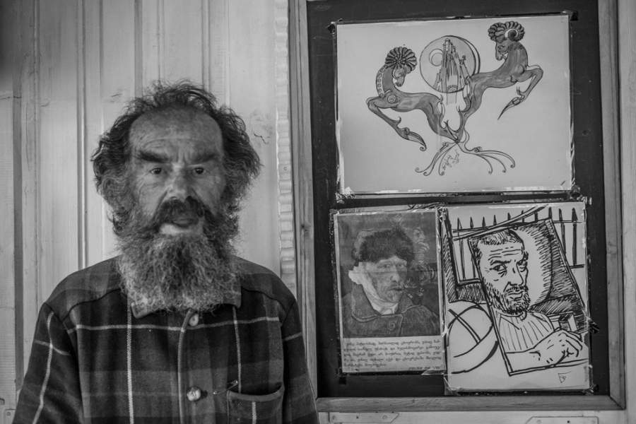 Surrealist artist Fridon Nizharadze, who died on 13th November 2020, aged 76.