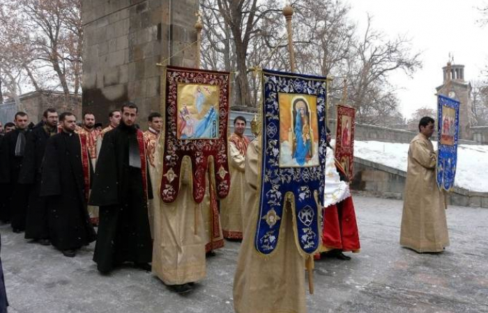 Armenian Church celebrates Christmas