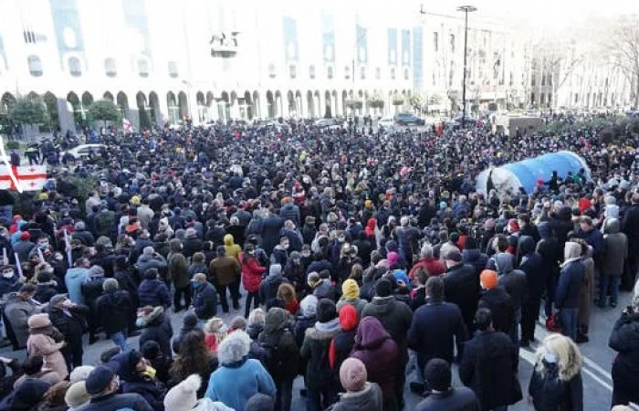 Update: Turmoil in Georgia after police storm opposition party headquarters and arrest party Chairman