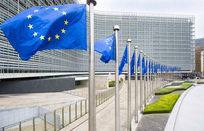 European Commission adopts a new report on EU border regions