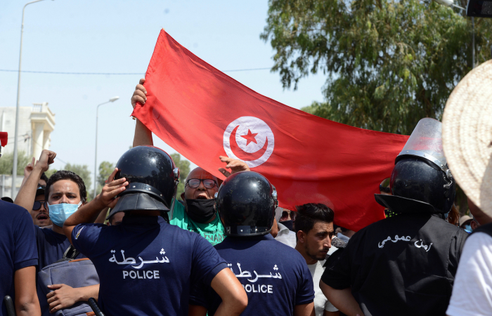 Tunisia tense as constitutional crisis unfolds