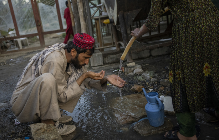 International community pledges over 1.1 billion dollars in aid to Afghanistan