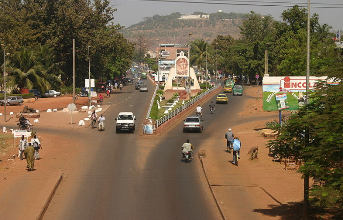 Liberated head of antiterrorist forces in Mali surrenders to the police