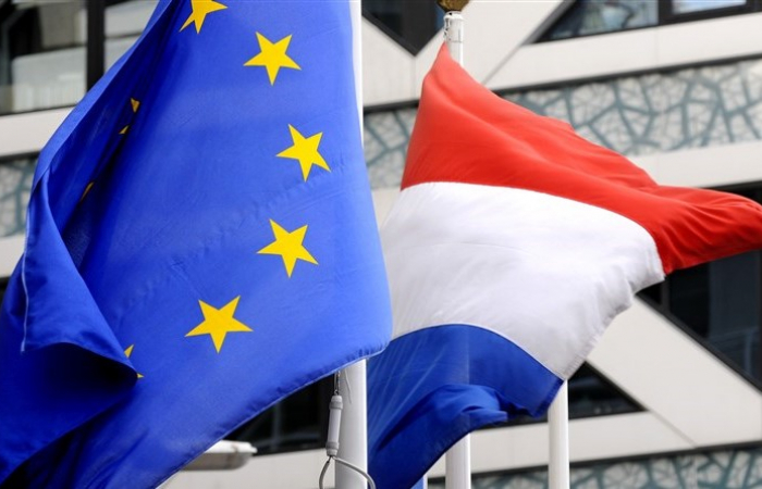 Opinion: New Dutch government installed, as a gentle pro-European breeze blows over The Hague