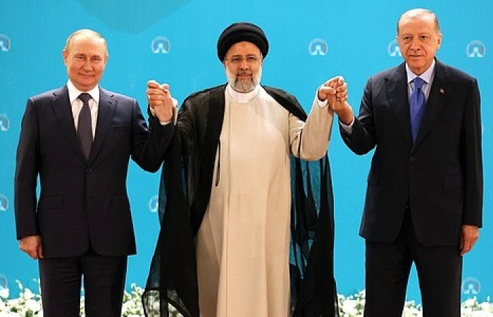The unlikely trio met in Tehran