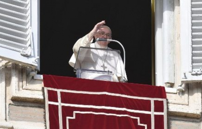 Pope speaks about situation in the Lachin Corridor after Angelus prayer at Vatican City