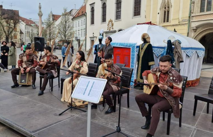 Kazakh yurt appears in Slovak capital Bratislava to mark Nauryz