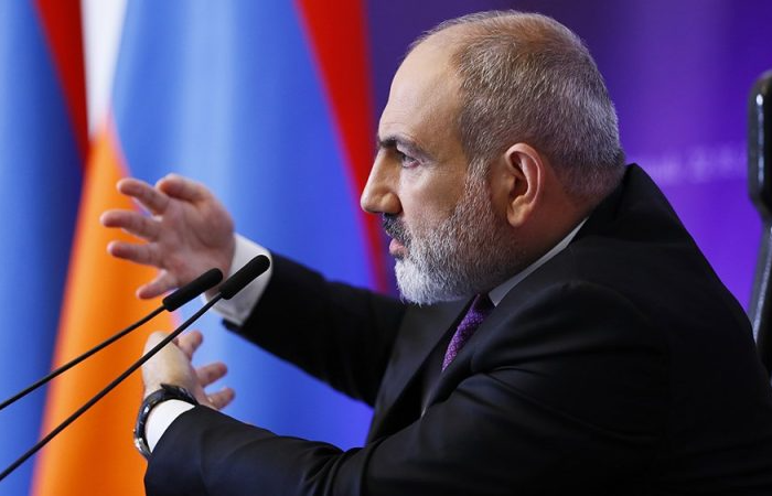 Briefing: Pashinyan ready to sign, not everyone in Stepanakert is happy, Baku hopeful but keeping up pressure
