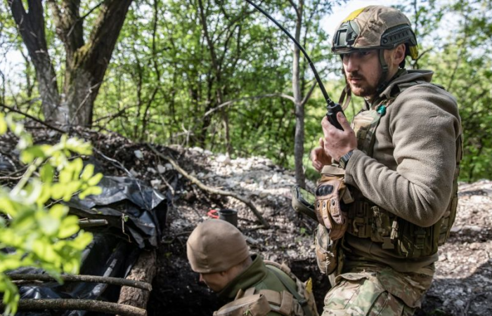 Russian brigade flees Bakhmut, UK prepares to supply Ukraine longer-range missiles