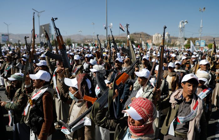 Yemen's legitimate government welcomes the designation of the Houthis as terrorists