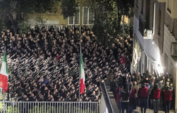Fascist salute rattles Italian politics