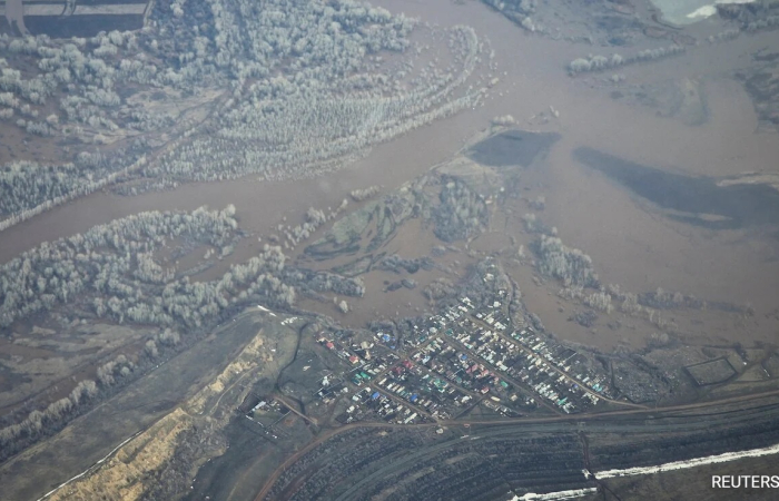 Kazakhstan struggles to deal with massive flooding