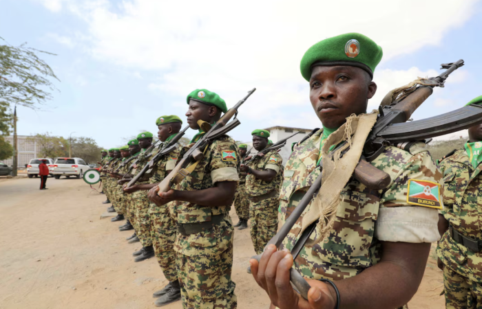 Somalia fears Islamic resurgence and asks peacekeepers to slow withdrawal
