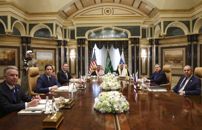 Russia and US agree without Ukraine to press ahead on path to peace