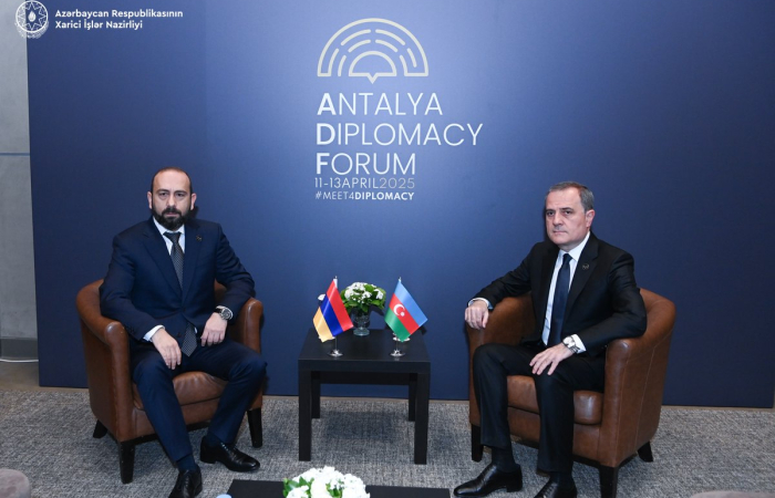 Foreign Ministers of Armenia and Azerbaijan meet during Antalya Diplomacy Forum