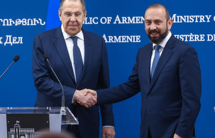 Russia Aims to Strengthen Armenia Ties Amid Stagnating Relations with Azerbaijan