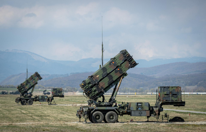 German and American defence ministers discuss delivery of additional Patriot systems today