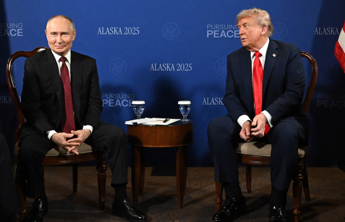 Six hours that did not change the world but made Putin stronger
