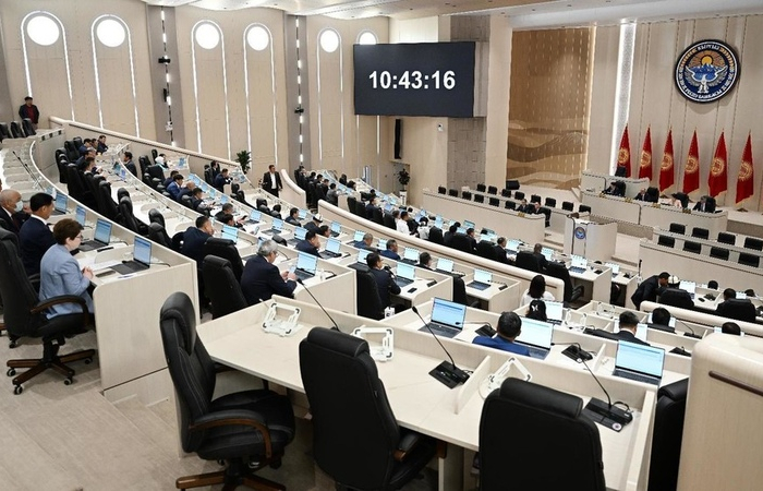 The Parliament in Kyrgyzstan votes to dissolve