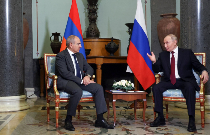 Putin in meeting with Nikol Pashinyan