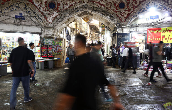 Trump indefinitely extends Iran ceasefire