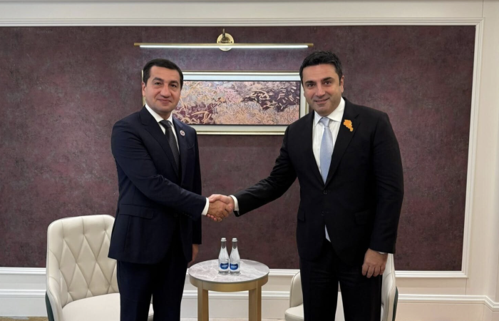 Armenian and Azerbaijani officials seek to defuse tension