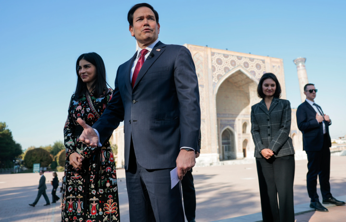 Uzbekistan strengthens its relations with China and US