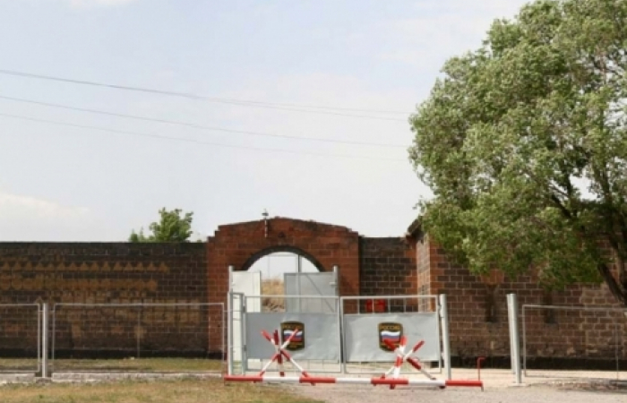 A body of a military serviceman of the 102nd Russian military base has been found near Mother Armenia monument in Gyumri today.