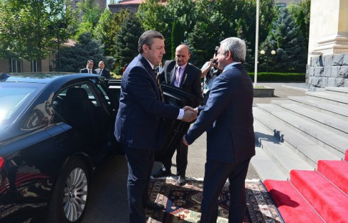 Georgia and Armenia discuss the strengthening of relations during Kvirikashvili's visit to Yerevan