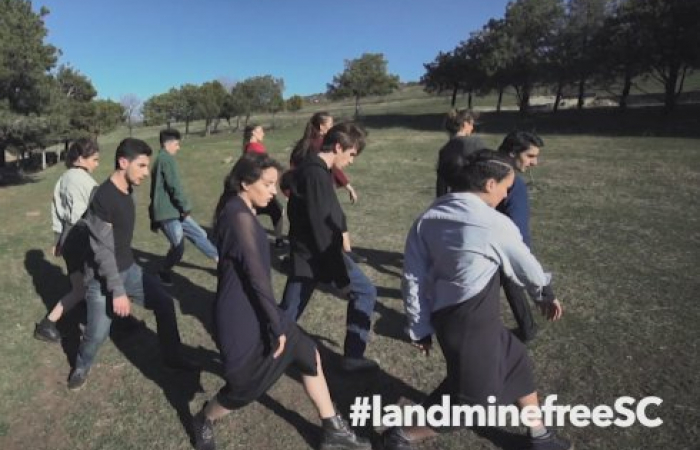 Tbilisi Street Theatre performs mime "Solidarity with the victims of landmines"