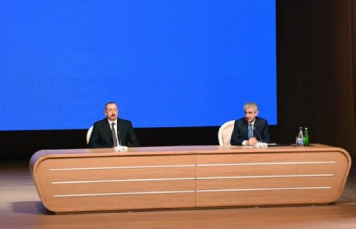Ильхам Алиев выдвинут в качестве кандидата на пост президента от правящей партии