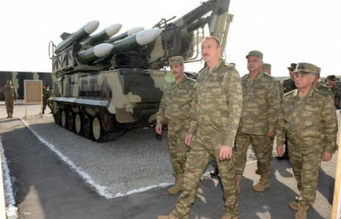 День Вооруженных сил Азербайджана отмечен крупномасштабными военными учениями
