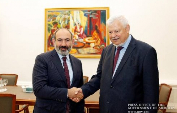 Pashinyan meets with OSCE Envoy on Karabakh