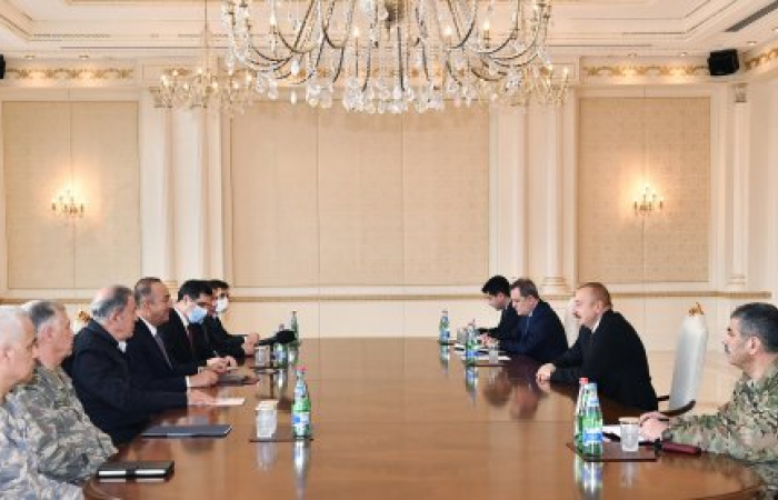 Министры иностранных дел и обороны Турции в Баку