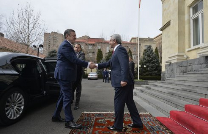 Georgia and Armenia hold high level discussions