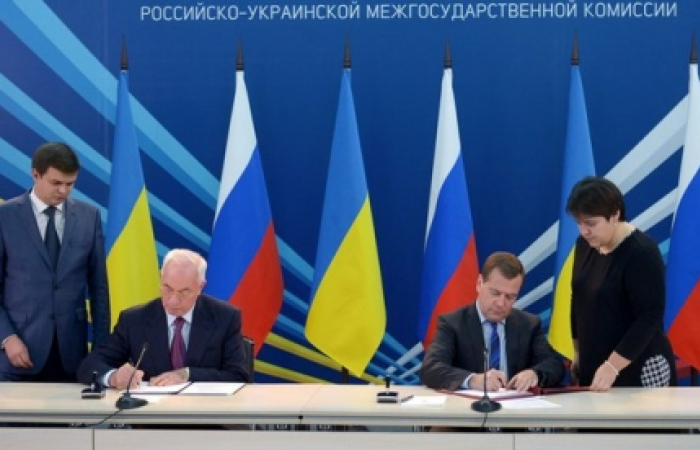 Медведев не понимает, почему Украина стремится к ассоциации с ЕС. Тогда как давление России на ее соседей продолжается, советник Путина считает, что ЕС почти затащила Армению "на конвейерную ленту".