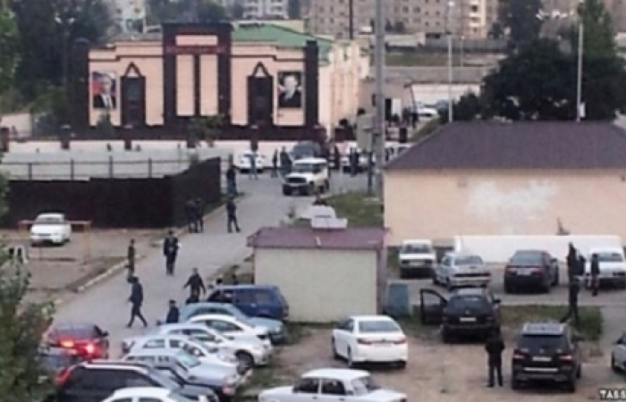 An insurgent attack in Grozny kills five policemen and injures many more.