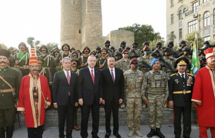 Azerbaijan and Turkey mark 100th anniversary of liberation of Baku with joint military parade