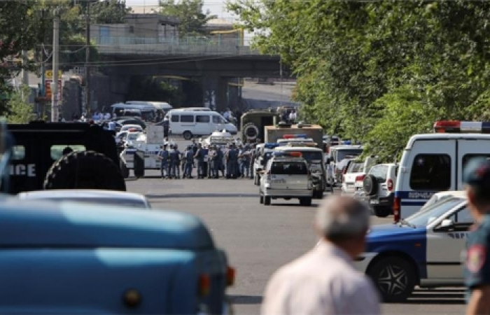 Standoff in Yerevan: 1 dead, many hostages
