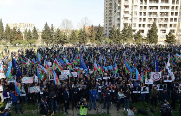 Azerbaijani opposition rallies with calls against corruption and oppression