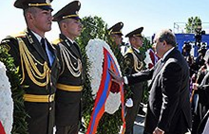 Армения и армянские диаспоры по всему миру отмечают 103 годовщину Геноцида армян