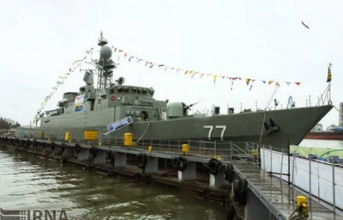 В Каспийском море на волнорез налетел крупнейший иранский эсминец
