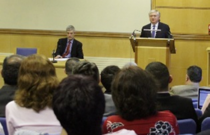 Walking on glass. Nalbandian speaks at Oxford on Armenian Foreign Policy.