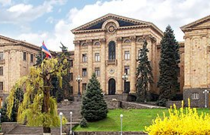 Парламент Армении 1 мая попытается избрать нового премьер-министра