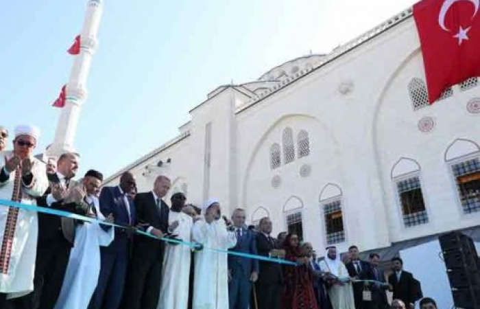Erdogan opens Turkey's largest Mosque complex