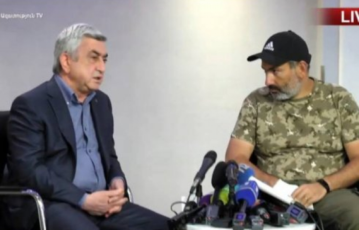 Переговоры между Саргсяном и Пашаняном сорвались всего через несколько минут после их начала