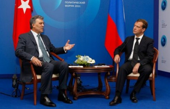 Gul and Medvedev discuss Caucasus and a range of other international issues