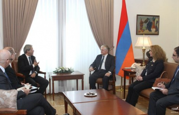 Italian Foreign Minister visits Armenia